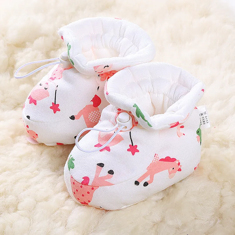 Soft cotton baby foot protector with cartoon pattern in yellow deer design, inner length 11.5cm
