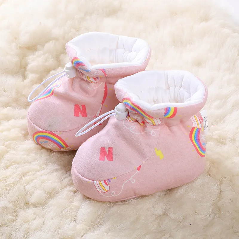 Soft cotton baby foot protector with cartoon pattern in yellow deer design, inner length 11.5cm