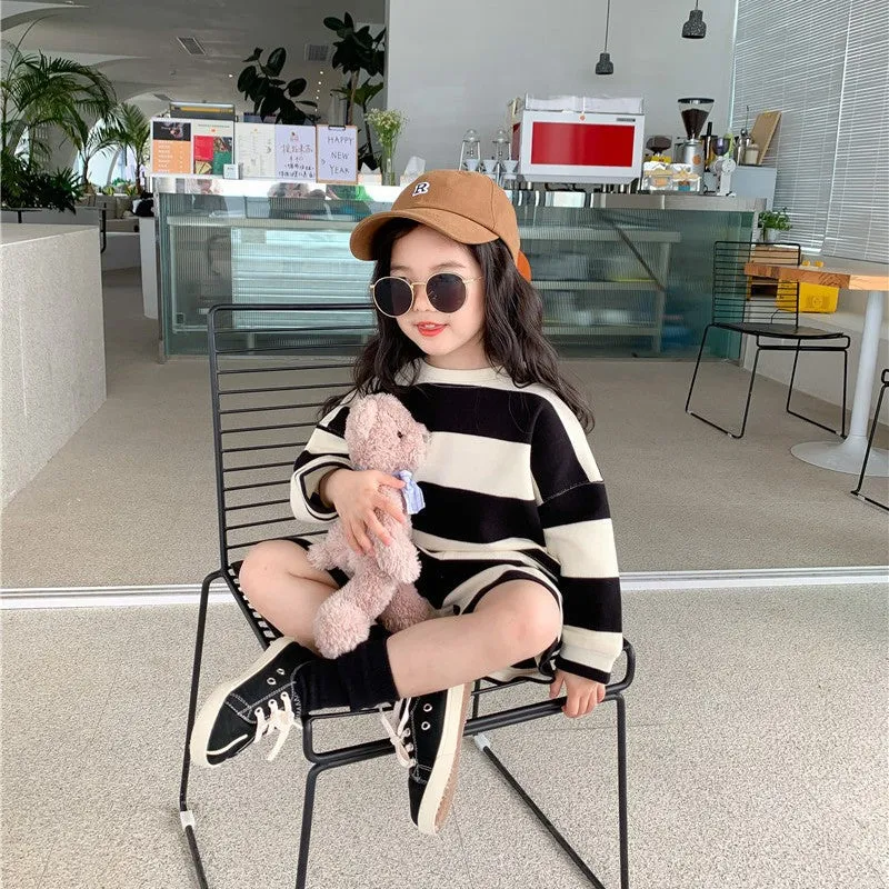 Boy and girl striped fleece and shorts two-piece set in black and green polyester