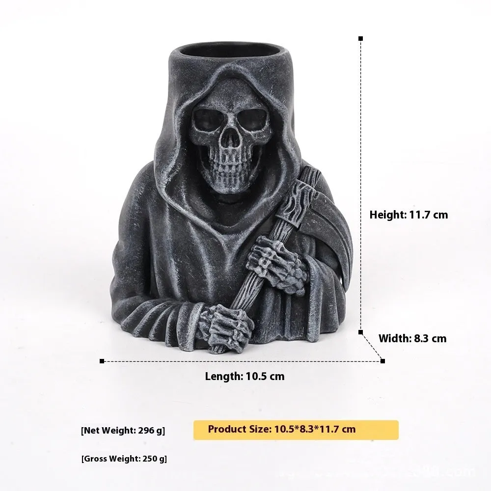 Hand-painted Halloween resin flower pot decorations in four horror character designs