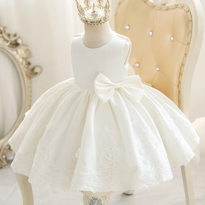 Baby flower girl dress in white with large big bow, princess style, 80-140cm polyester