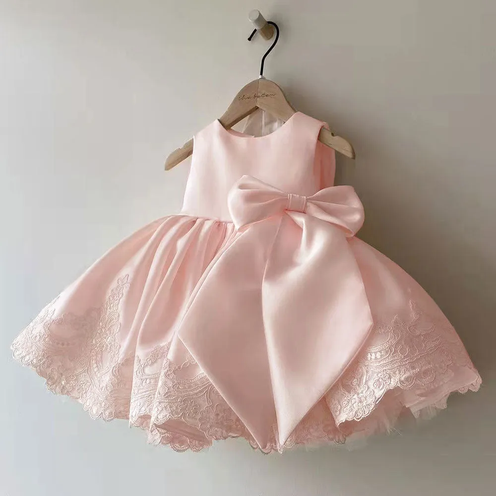Baby flower girl dress in white with large big bow, princess style, 80-140cm polyester