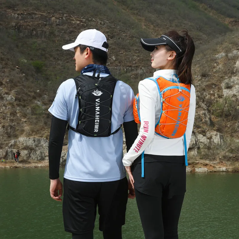 Cross-country cycling backpack in waterproof fabric with air pillow belt system