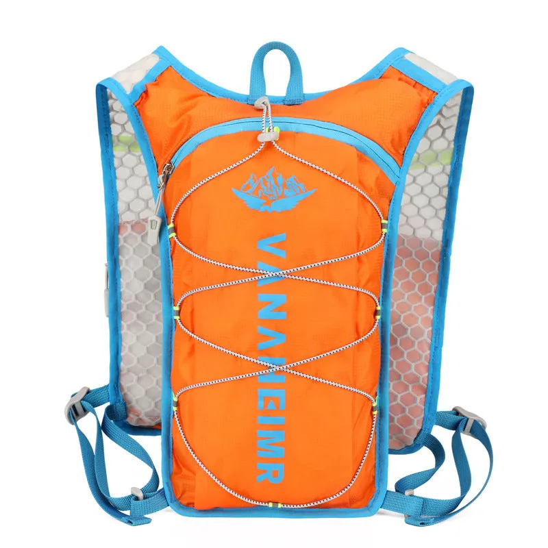 Cross-country cycling backpack in waterproof fabric with air pillow belt system
