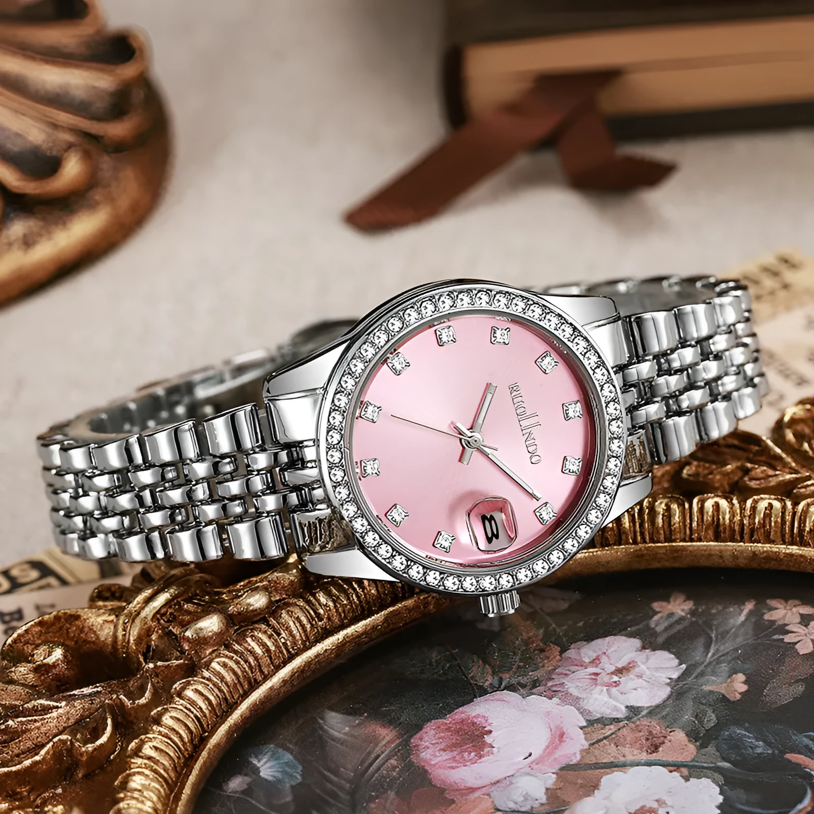 Women's silver fashion watch with quartz movement and 32mm dial on alloy strap