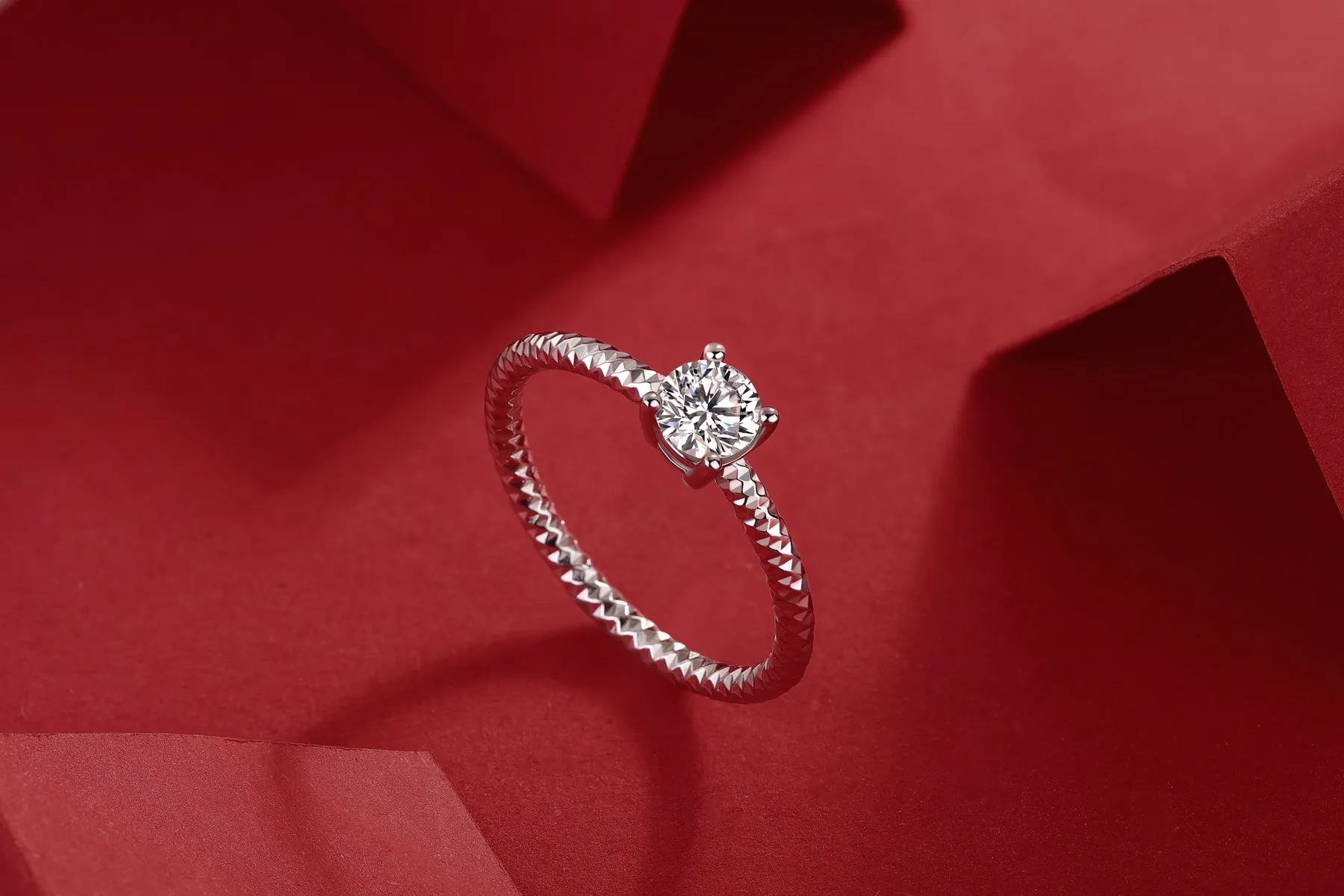 Moissanite wedding ring set with 0.5 carat stone, S925 silver, platinum plating, in gift box
