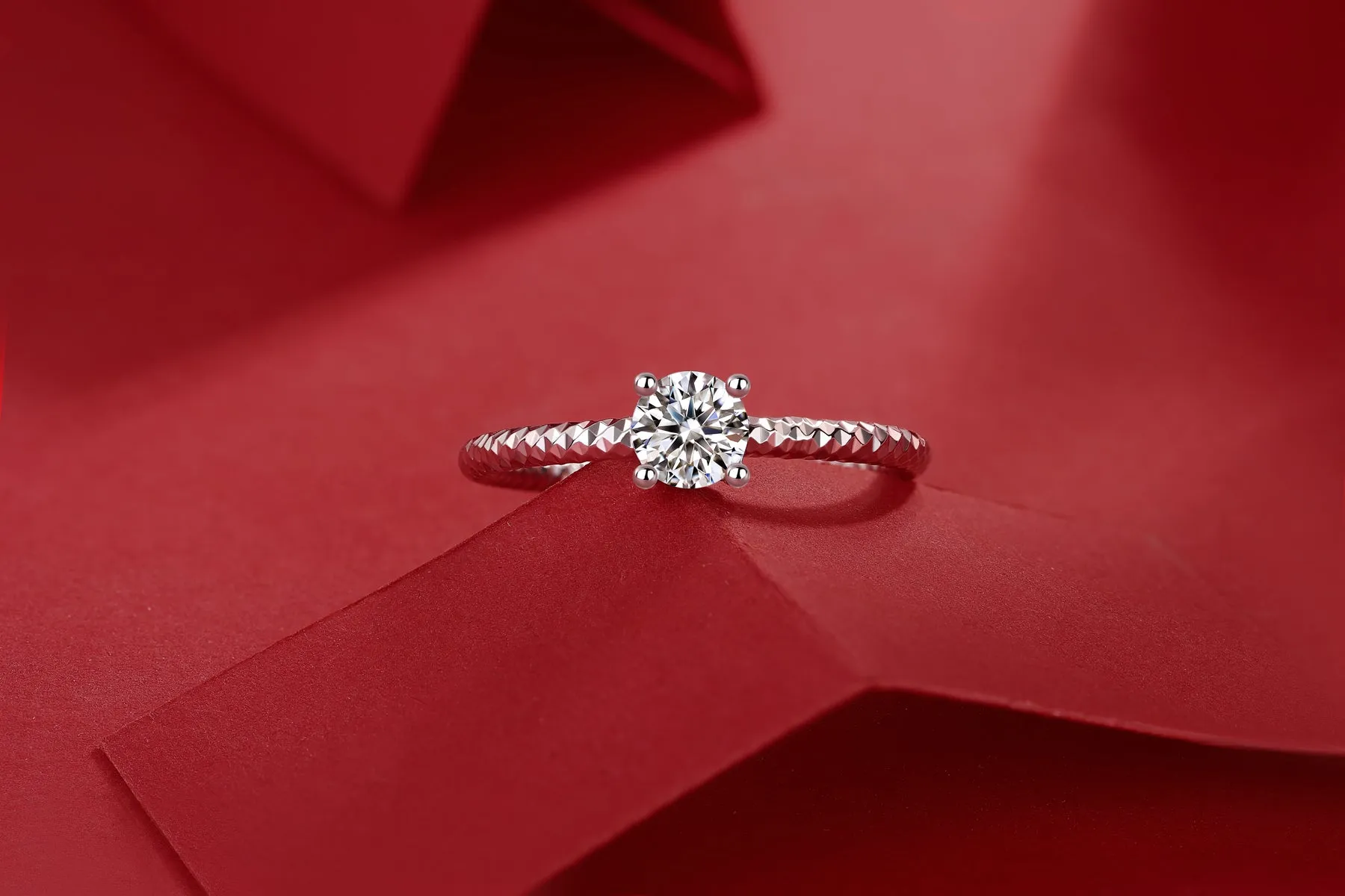 Moissanite wedding ring set with 0.5 carat stone, S925 silver, platinum plating, in gift box