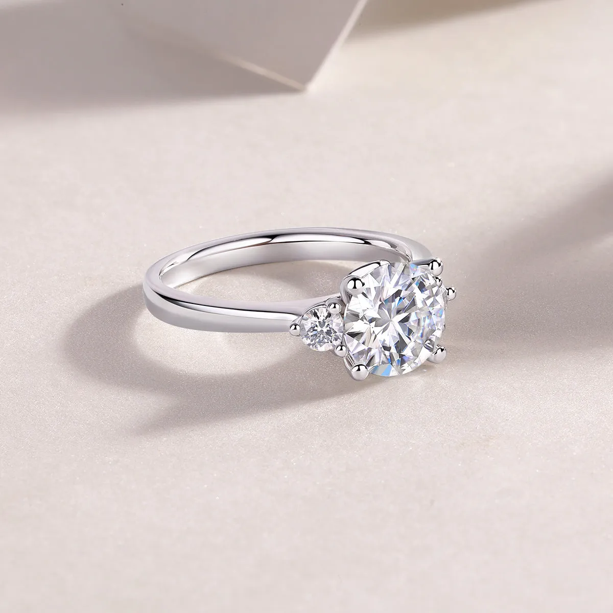 Starry Sky Romance wedding ring set with 2-carat moissanite on platinum-plated S925 silver band, gift box and GRA certificate