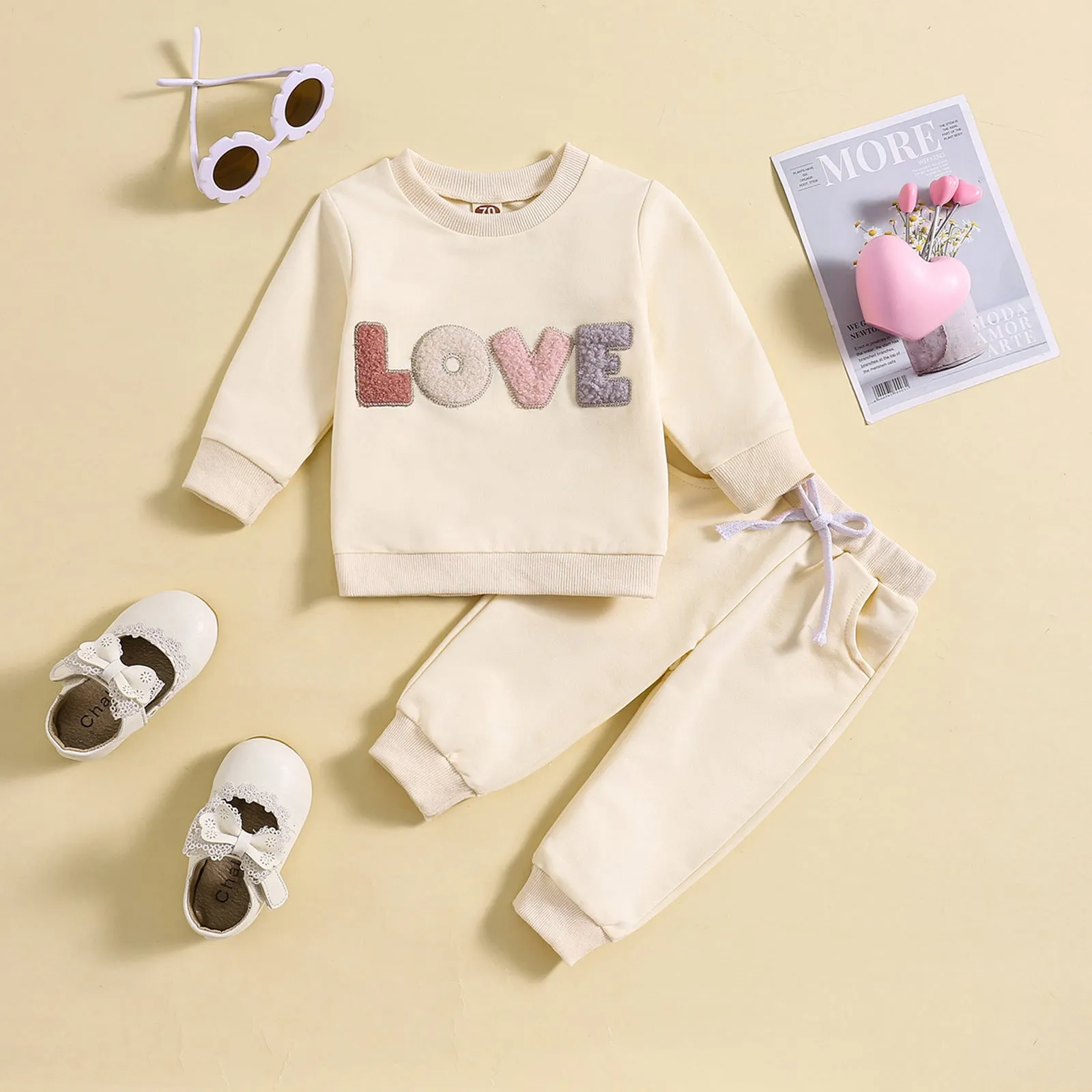 Fashion boys and girls spring autumn cotton suit with cartoon letter patterns in apricot and khaki