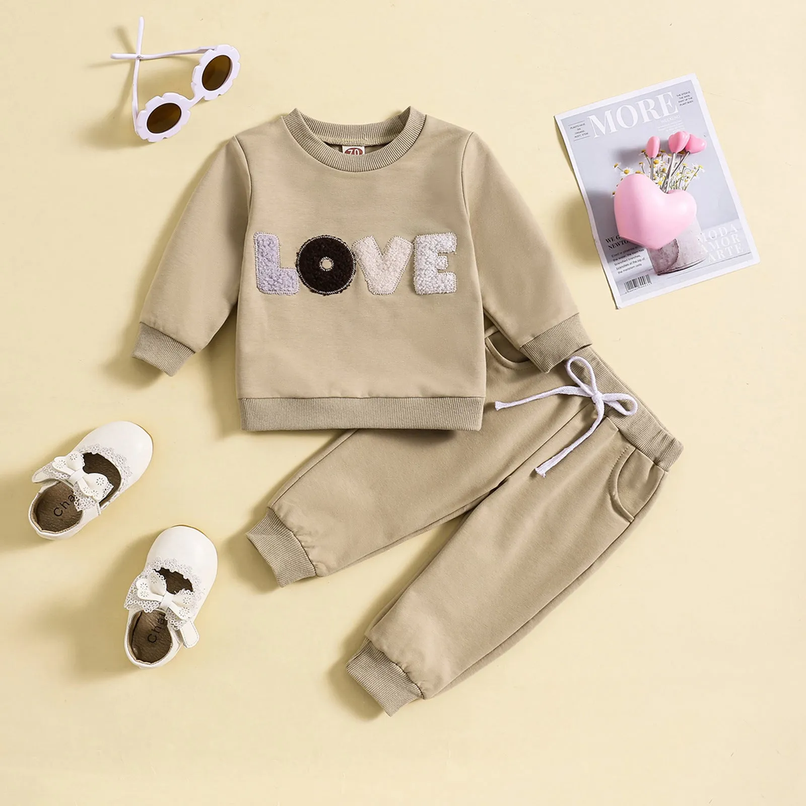 Fashion boys and girls spring autumn cotton suit with cartoon letter patterns in apricot and khaki
