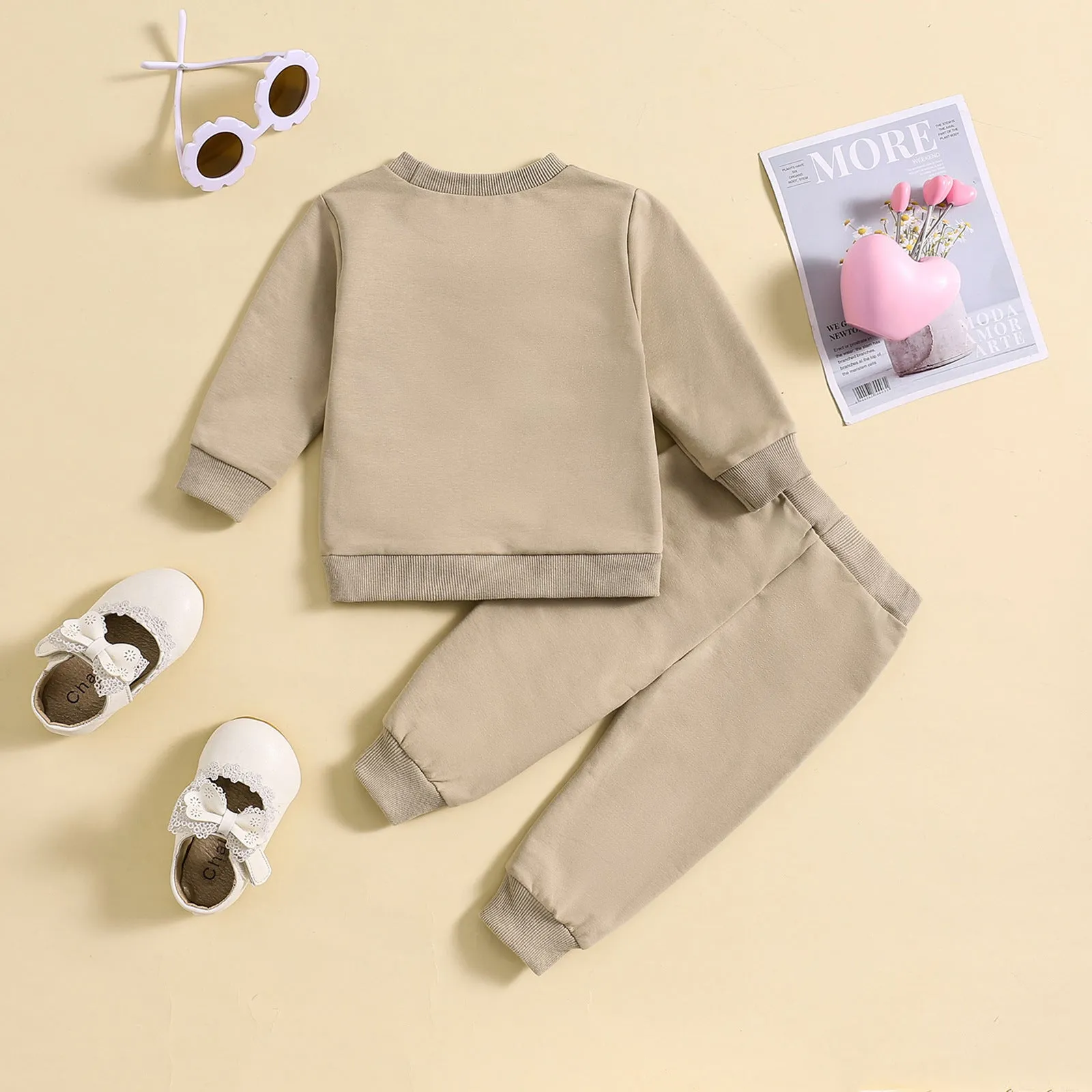 Fashion boys and girls spring autumn cotton suit with cartoon letter patterns in apricot and khaki