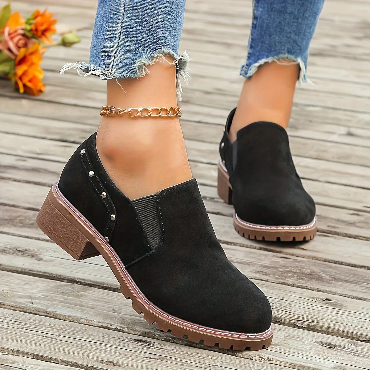 Plus size women's ankle boots in black suede with thick low heel and elastic band
