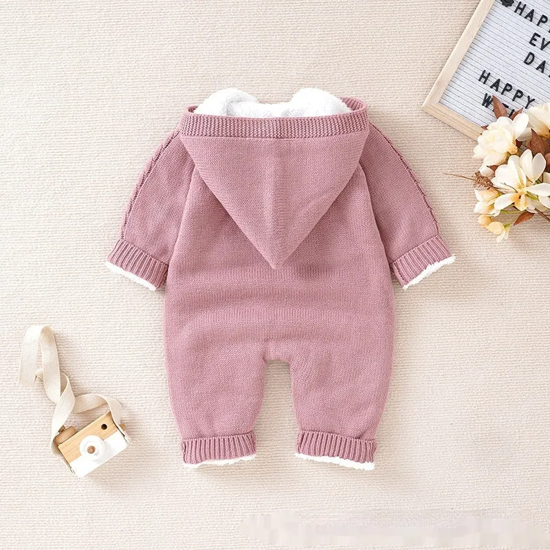 Baby winter thickened knitting jumpsuit romper in medium gray with long sleeves, suitable for crawling