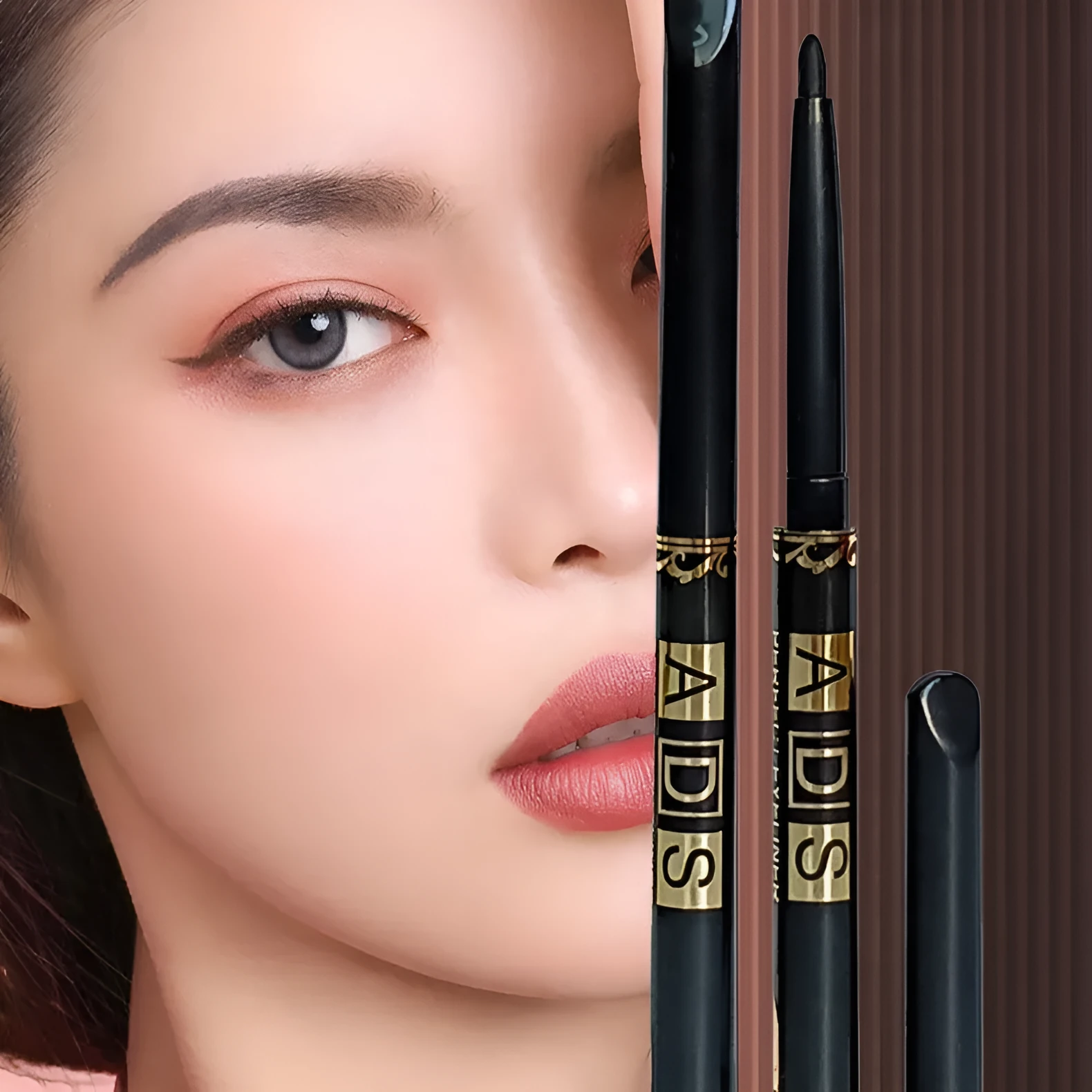 Eyeliner gel pencil in black and brown with automatic twist-up mechanism