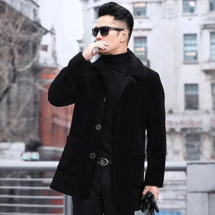 Short fur coat jacket with lapel collar in black synthetic blend, 3D patch pockets, regular length