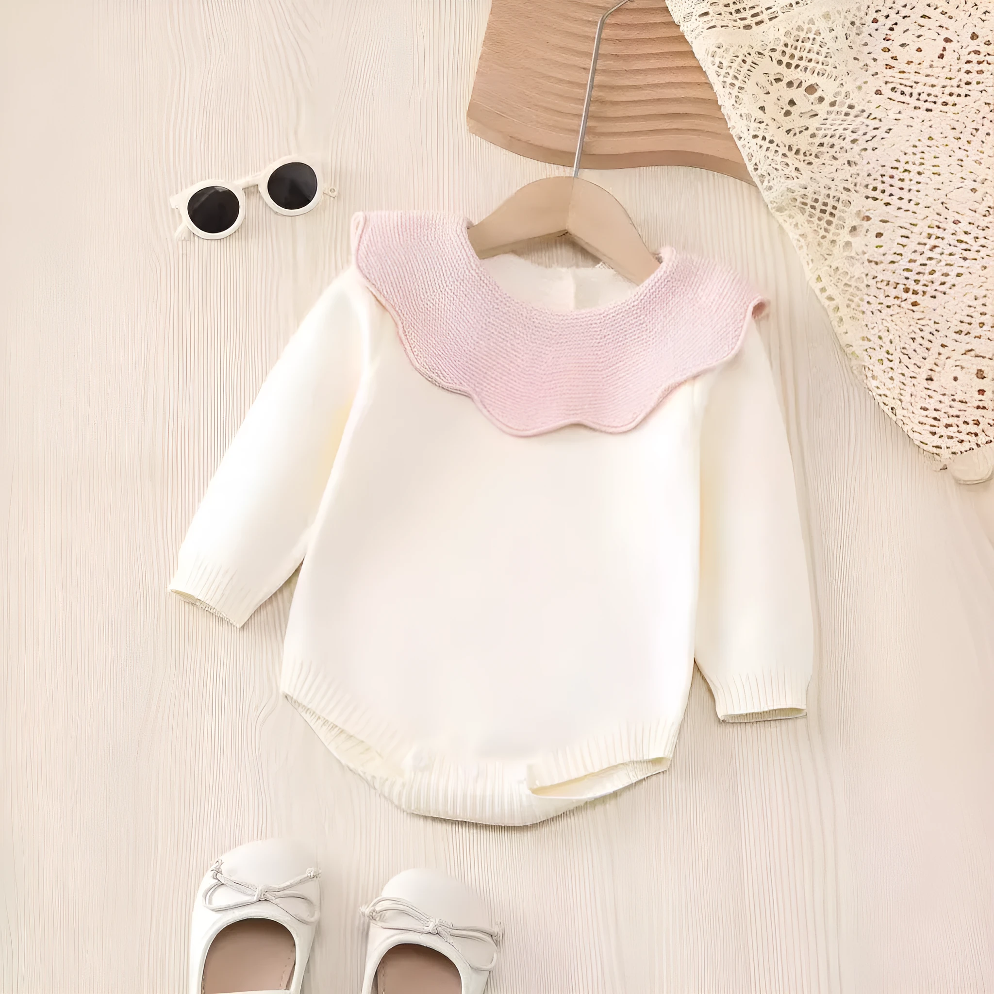 Beige knitted long sleeve triangle jumpsuit romper for baby girls, pullover style, suitable for heights 73-110cm