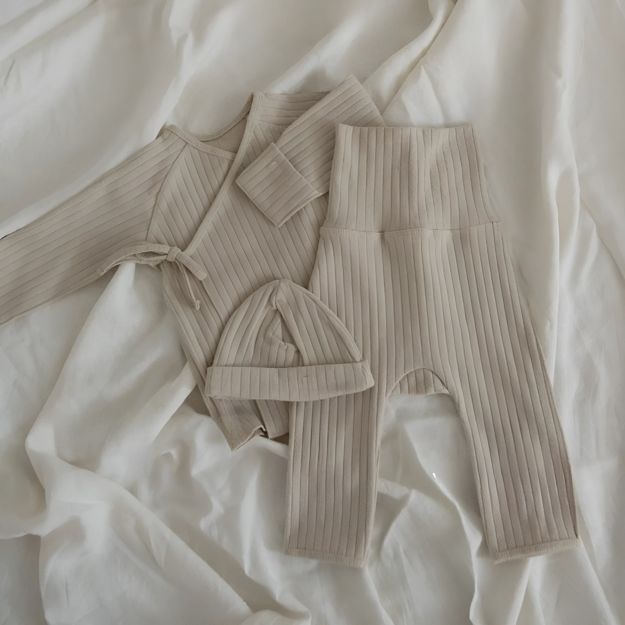 Korean style baby unisex dralon warmer set top pants hat polyester fibre solid colour beige