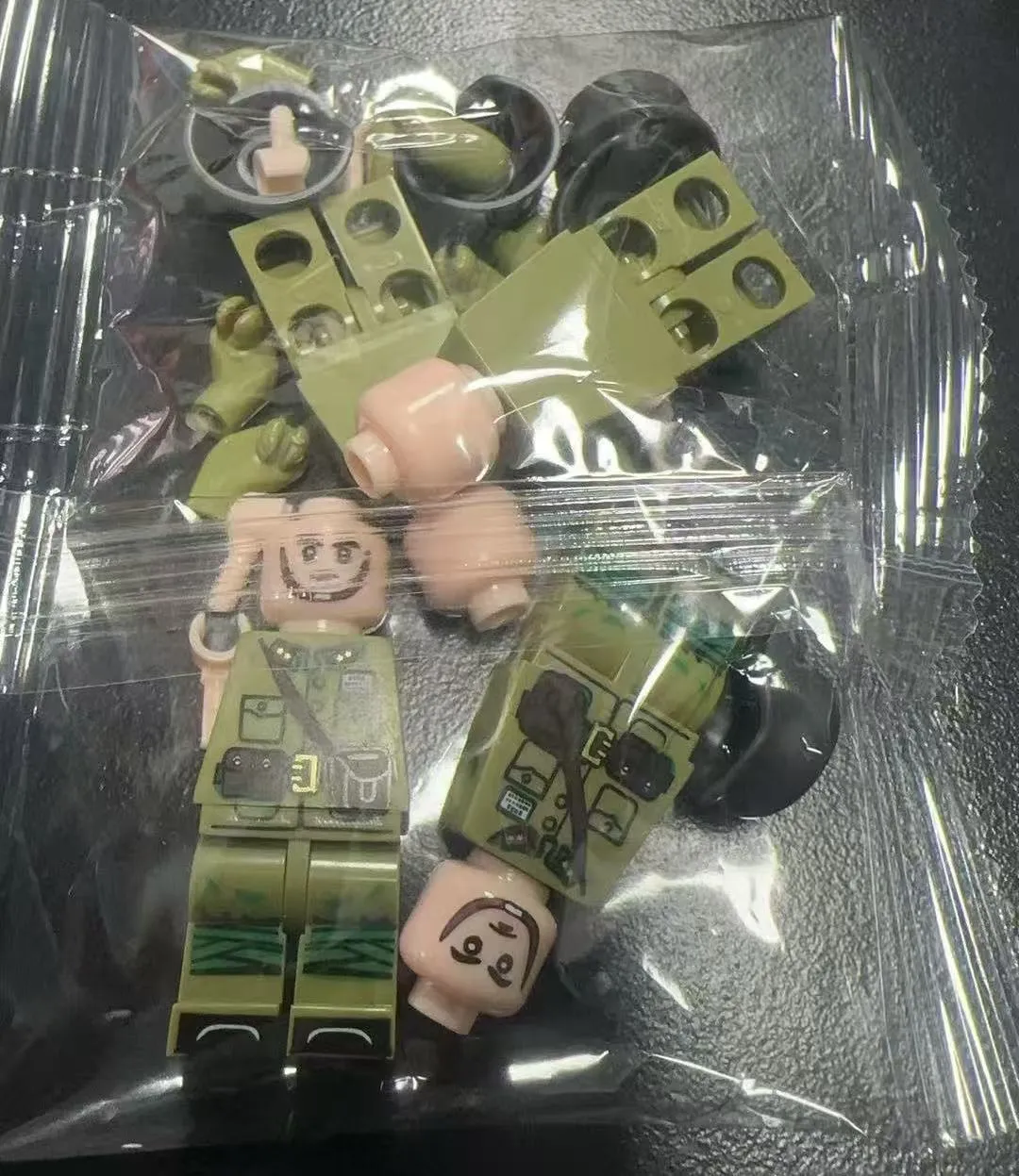 Small particle WWII military building block soldier minifigure toy set in plastic with British, American, German, and Chinese army options