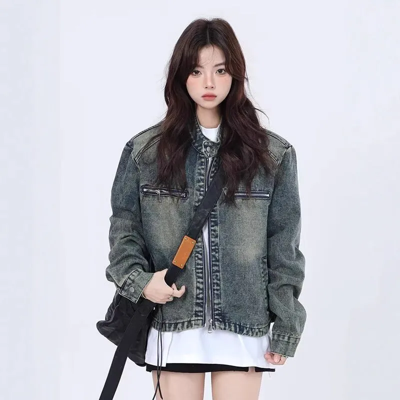 American Vintage distressed denim jacket for women, blue, long sleeves, cotton denim, front view