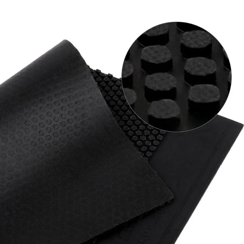 Single sheet of black and red raw rubber for table tennis racket with small particle texture