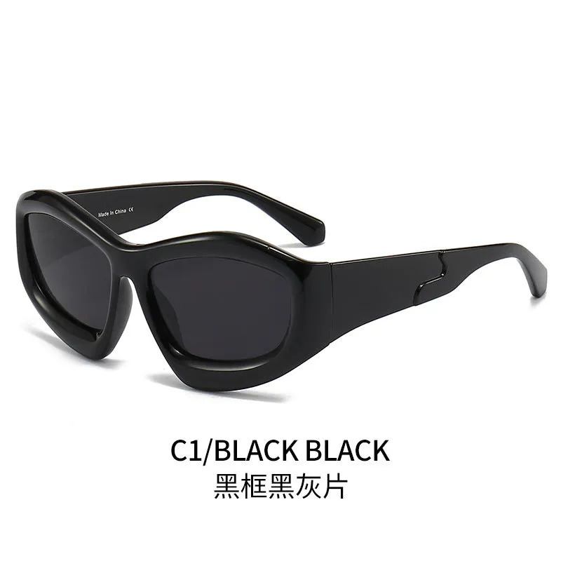 Concave bubble lens sunglasses for outdoor sports on a unisex model.