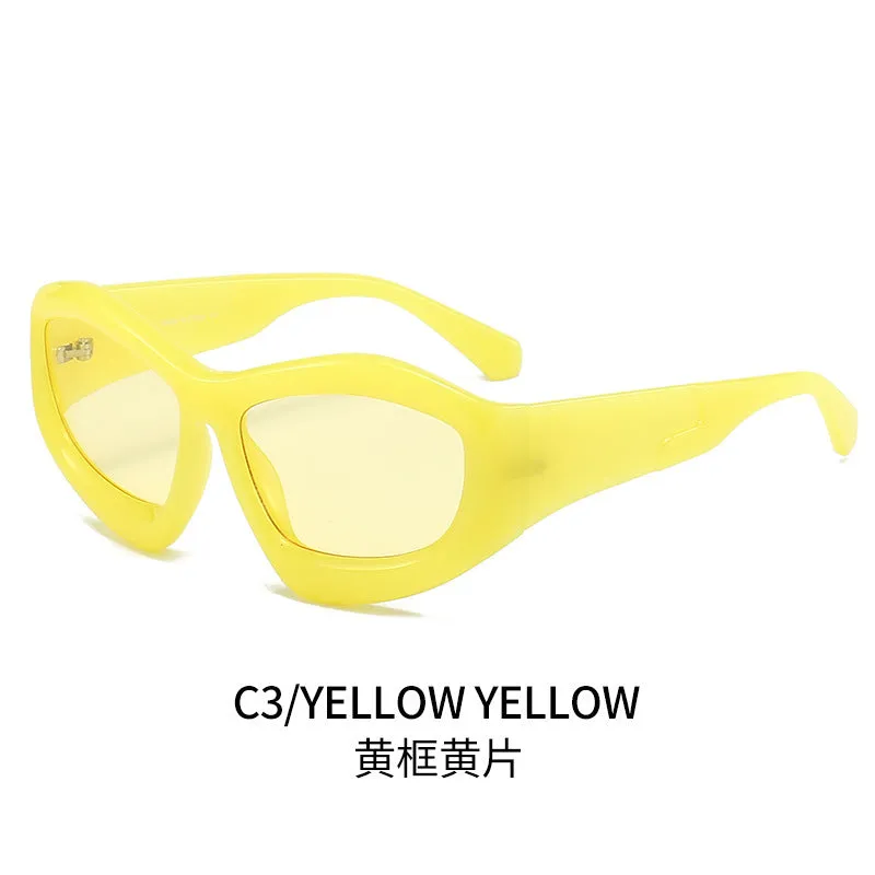 Concave bubble lens sunglasses for outdoor sports on a unisex model.