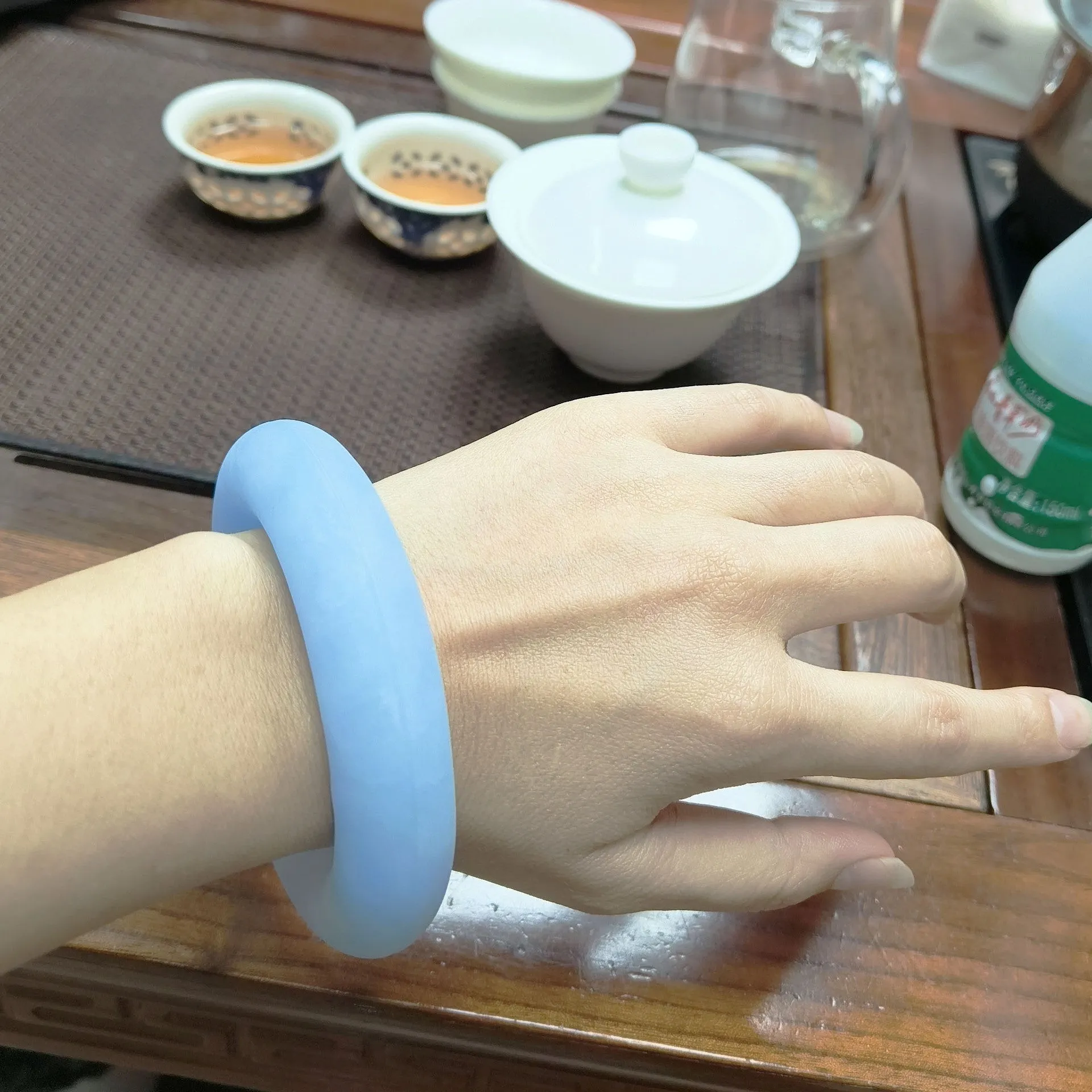 PVC cooling neck hanging ice ring for outdoor sports heatstroke prevention in blue colour