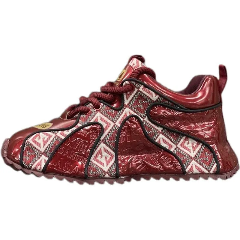 Men's platform casual shoes with embroidery stitching in black, beige and scarlet colours