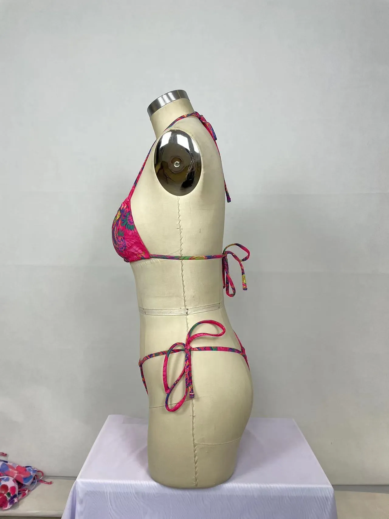 Pink printed women's bikini two-piece set with briefs bottom for swimming