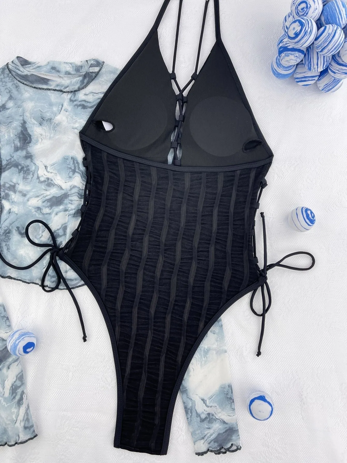 Black solid colour one-piece swimsuit for women in European and American bikini style