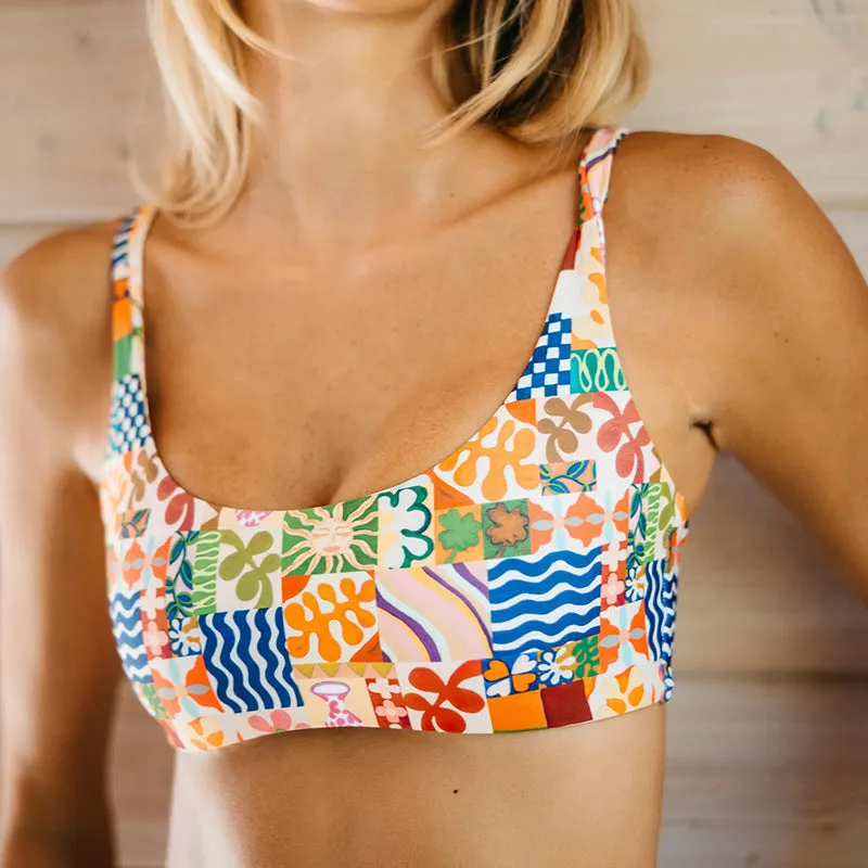 Women's printed backless swimsuit with European American fashion design for swimming