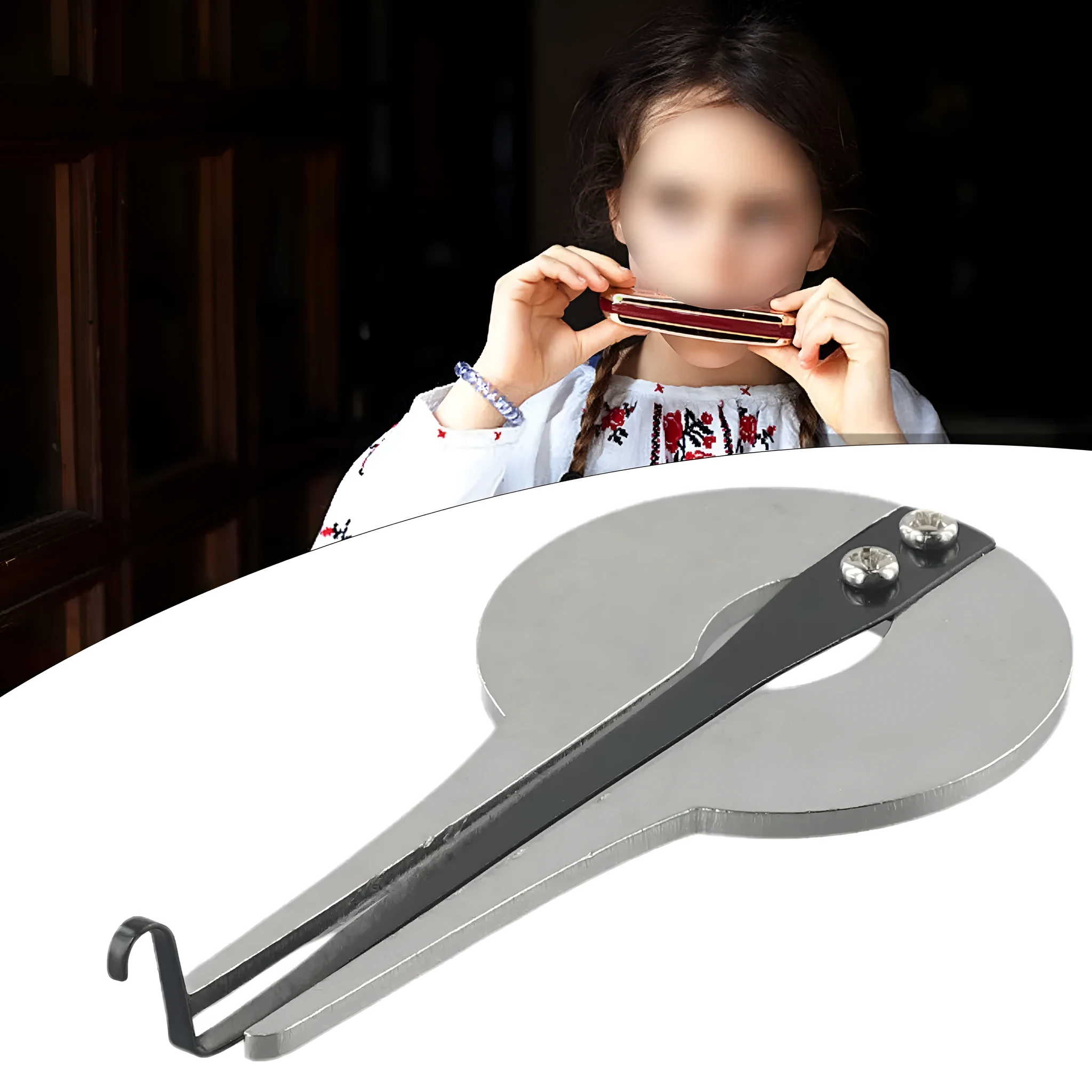Beginner's handcrafted harmonica in harp variant with compact dimensions 10.6x5.3x1.6 cm
