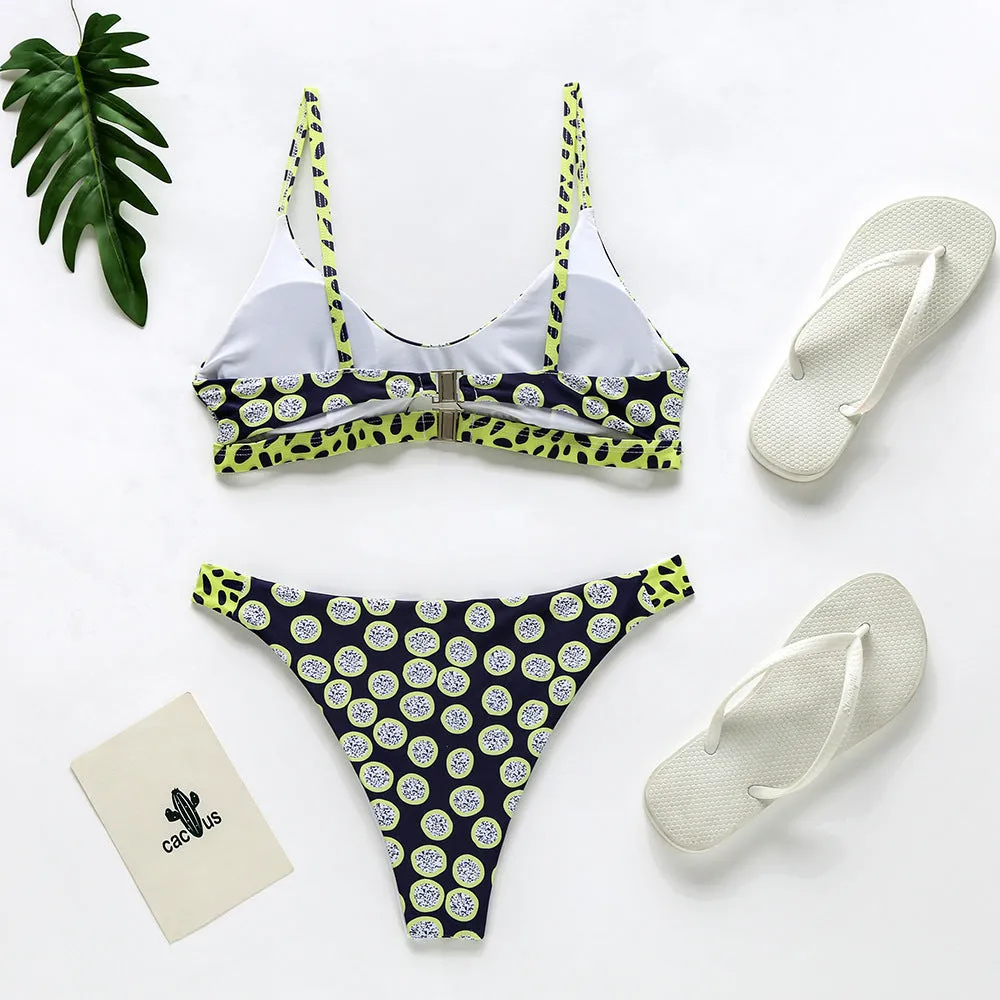Women's polyester bikini set in black and white dots or red and white stripes pattern for swimming