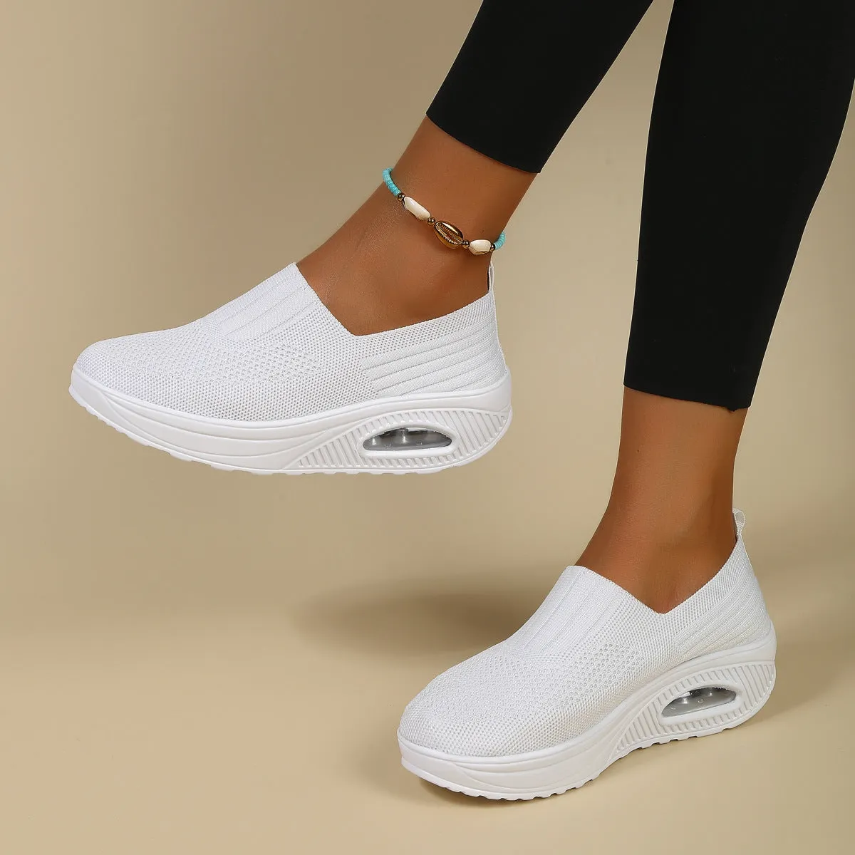 Women's leisure sports air cushion non-slip woven shoes in solid colour with low-top design and mesh upper