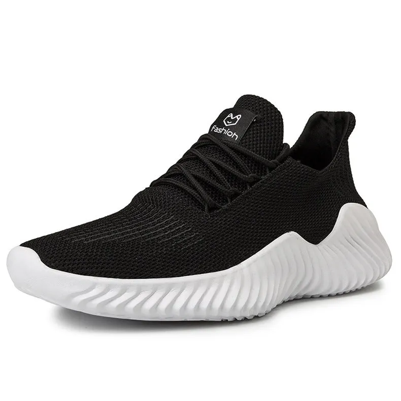 Men's large size breathable ultra-light running shoes in black with MD sole and sewn detailing
