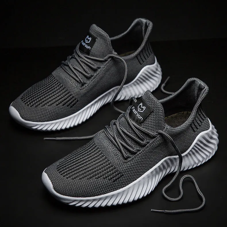 Men's large size breathable ultra-light running shoes in black with MD sole and sewn detailing
