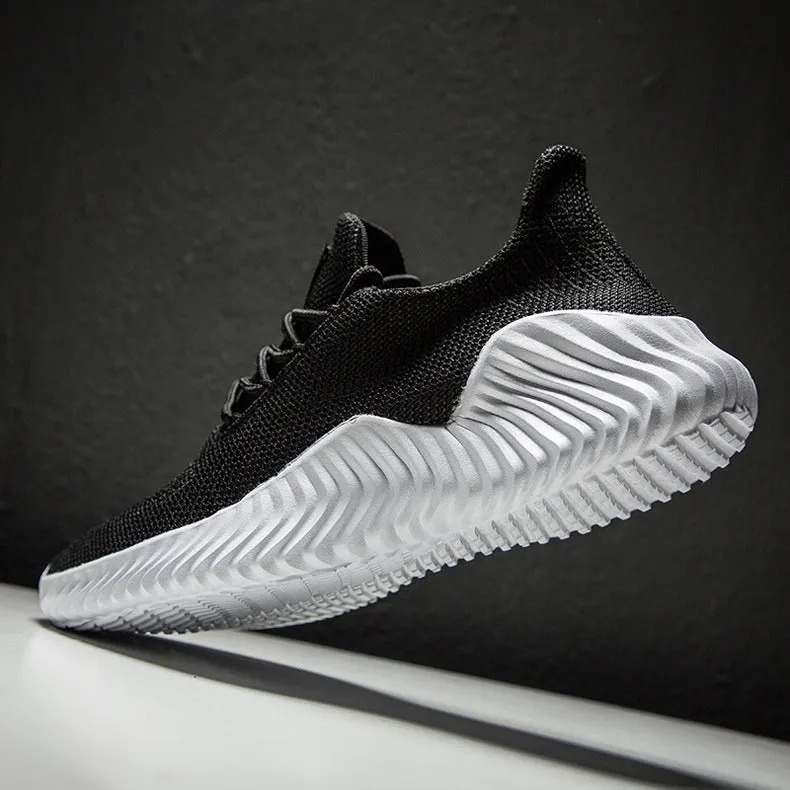 Men's large size breathable ultra-light running shoes in black with MD sole and sewn detailing