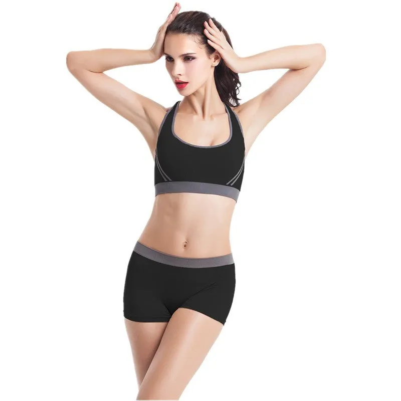 Women's shockproof seamless sports bra in black with fixed double shoulder straps and rear buckle