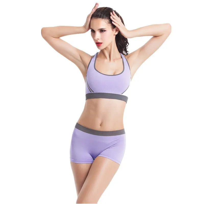 Women's shockproof seamless sports bra in black with fixed double shoulder straps and rear buckle