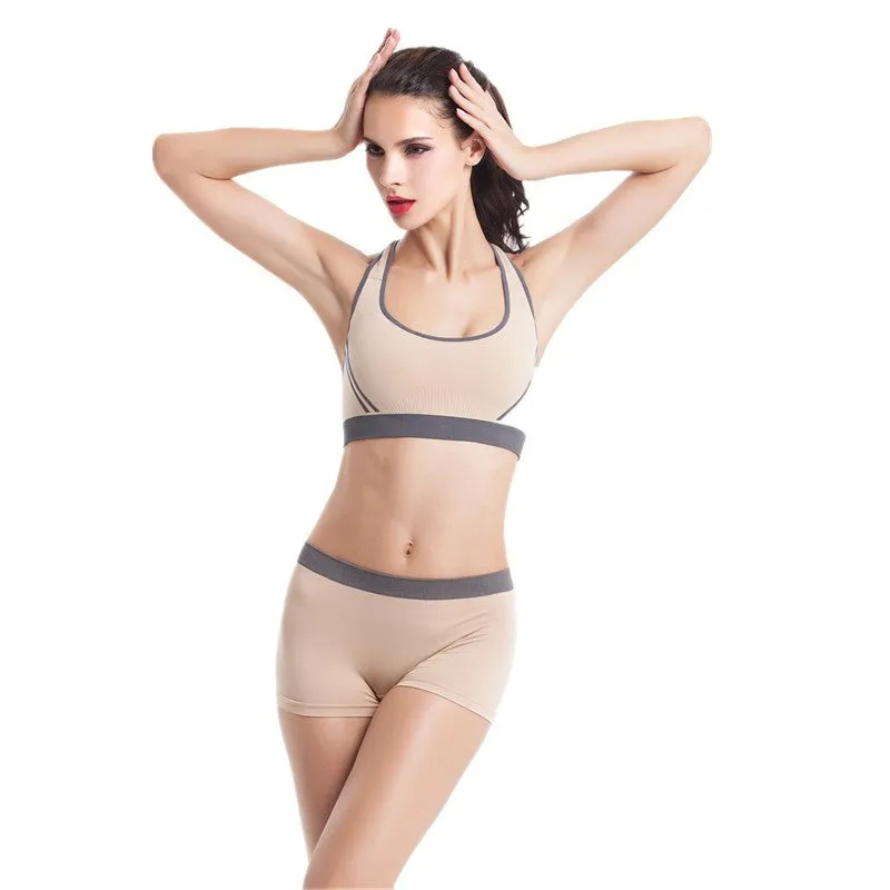 Women's shockproof seamless sports bra in black with fixed double shoulder straps and rear buckle