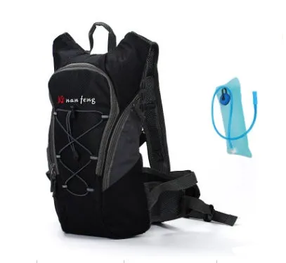 Polyester sports outdoor bag in black with 10L capacity for bicycle riding and hiking