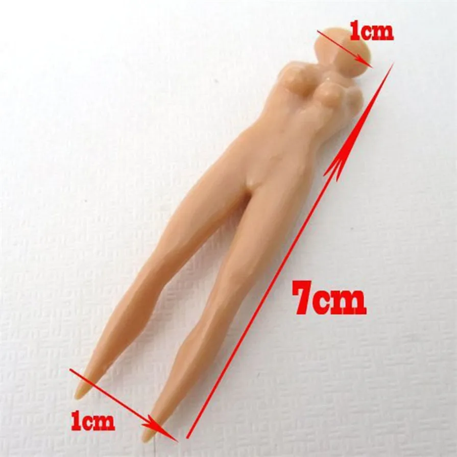 10 skin-tone golf tees each 76mm long in a pack