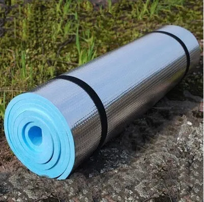 Waterproof outdoor mat with aluminum film in Army Green, 180cm x 60cm, for yoga and camping