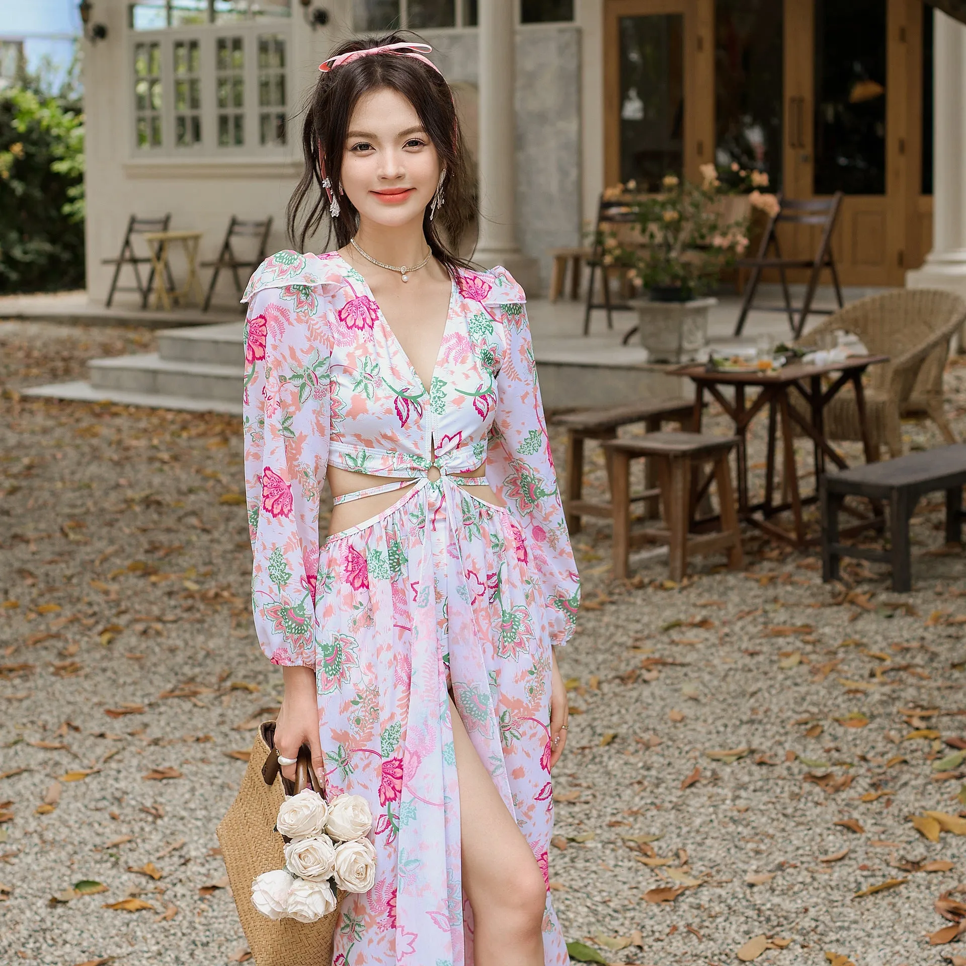 Couple retro printed long sleeve one-piece swimsuit in floral pattern, available for men and women, polyester fabric
