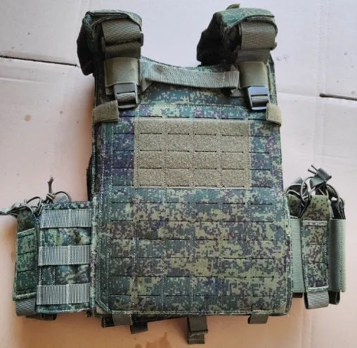 Quick release multifunctional breathable Oxford cloth tactical vest in free size, solid colour, spring use
