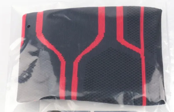 Adjustable sports knee pad with silicone non-slip strip in black knitted fabric