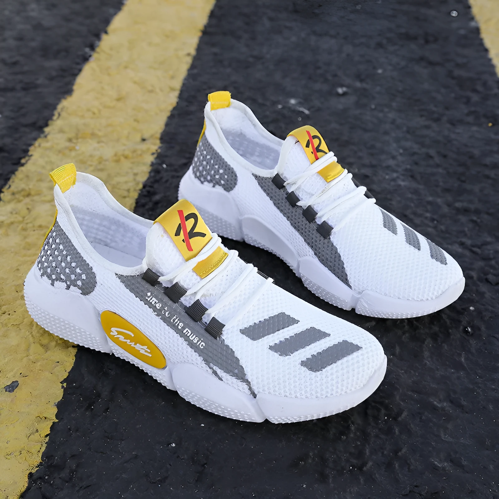 Mesh shallow mouth low-cut breathable shoes in white with composite sole flat heel round toe