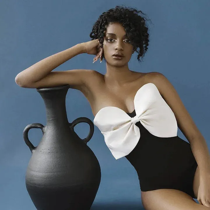 Black and white tube top bow one-piece swimsuit with high elasticity and quick-drying polyester lining