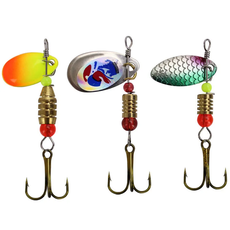 Fishing gear accessories set with metal tossing type lure and rotating sequined suit in two colour options