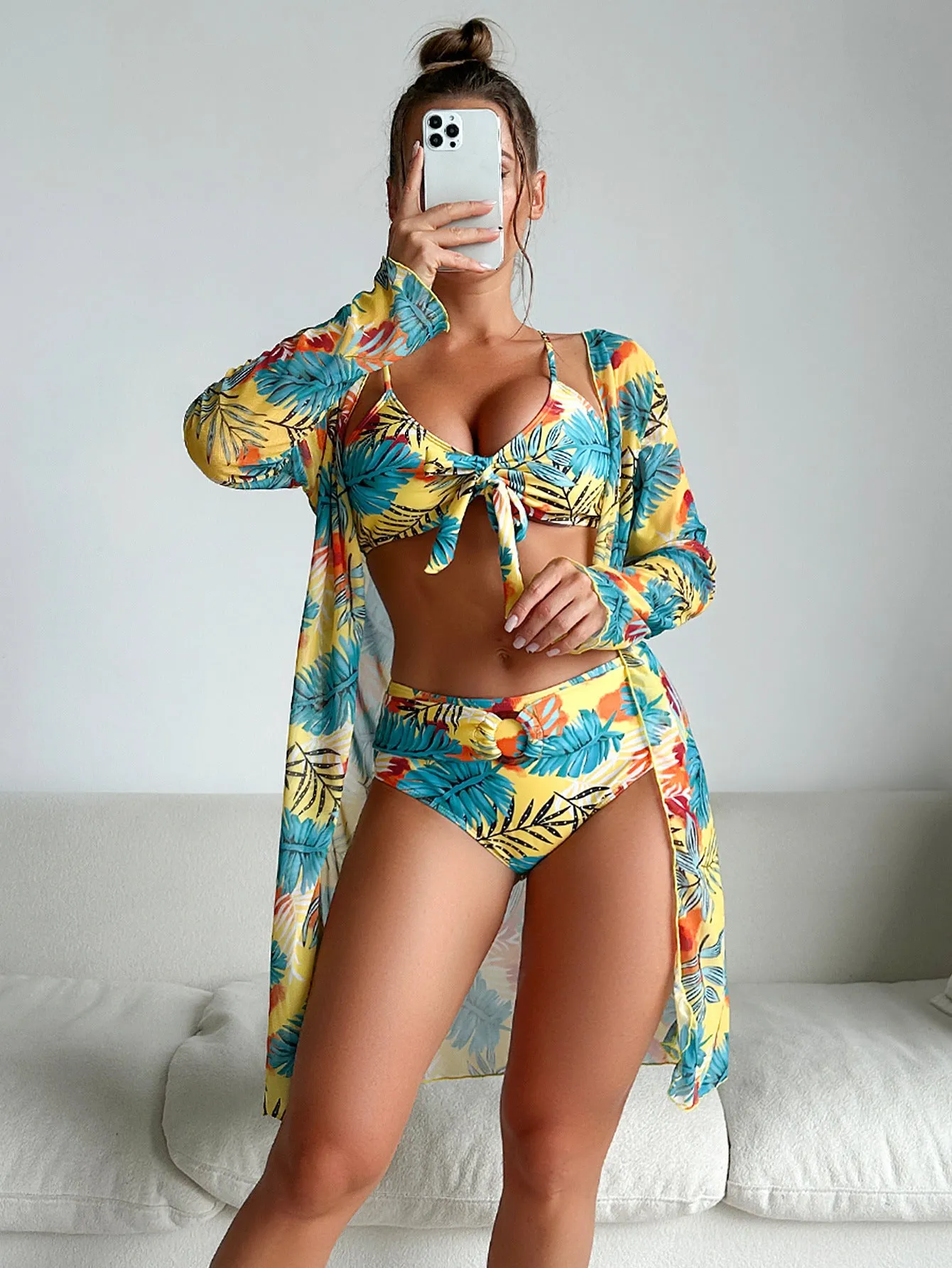 Women's three-piece multicolour printed bikini swimsuit set in polyester with high elasticity for swimming